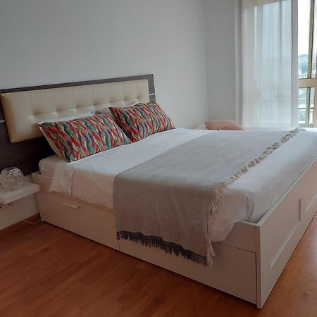 Apartamento Praca - Vistas Sobre A Cidade Порту Экстерьер фото