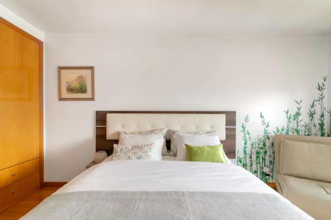 Apartamento Praca - Vistas Sobre A Cidade Порту Экстерьер фото
