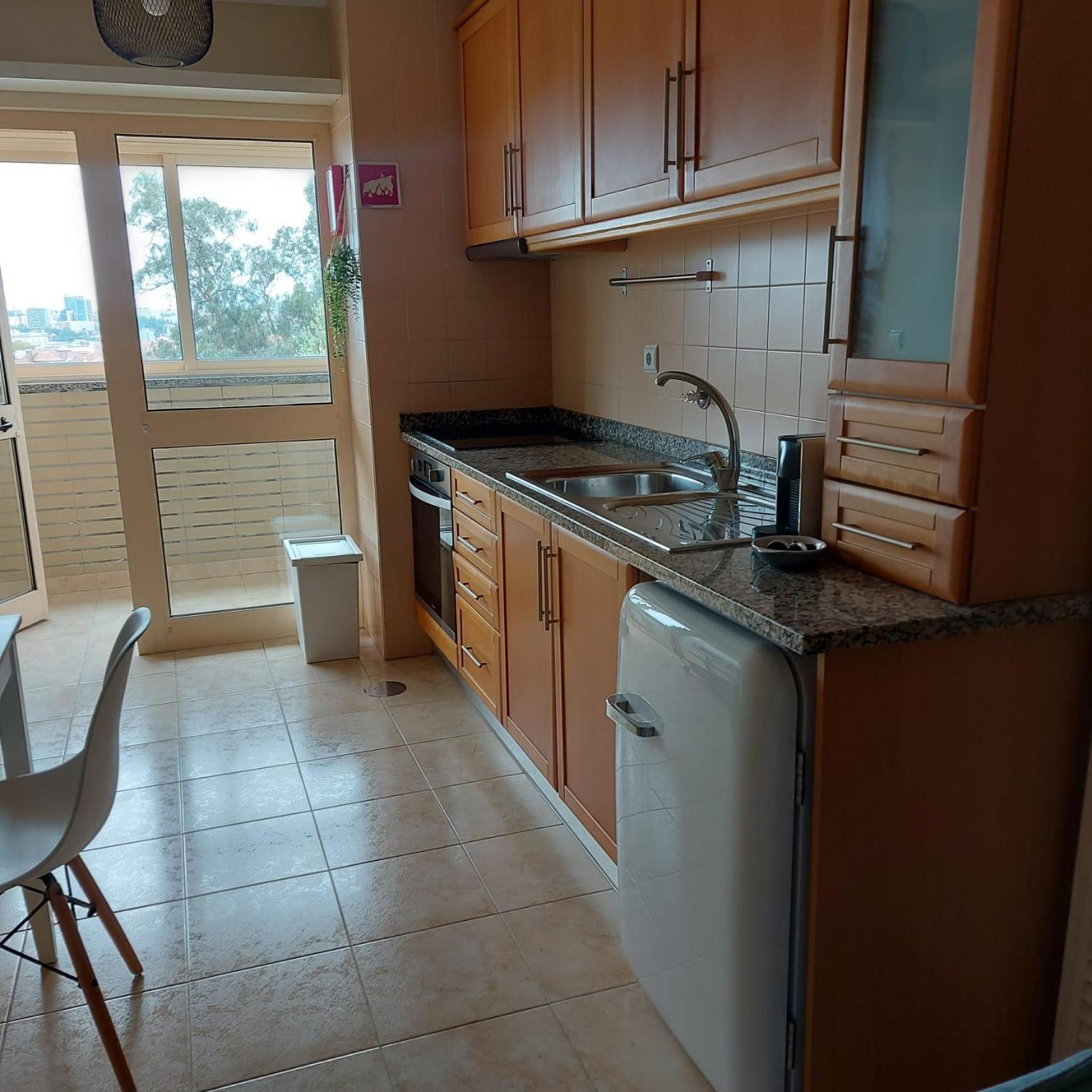 Apartamento Praca - Vistas Sobre A Cidade Порту Экстерьер фото